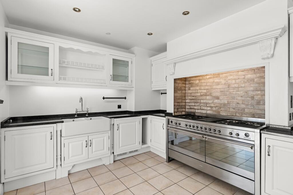 Additional image 5 of Holyoake Avenue, Bingley, West Yorkshire, UK, BD16