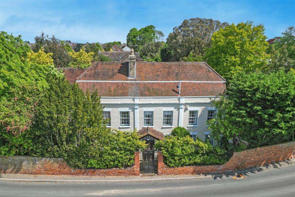 Main image of property: Church Road, Boreham, Chelmsford