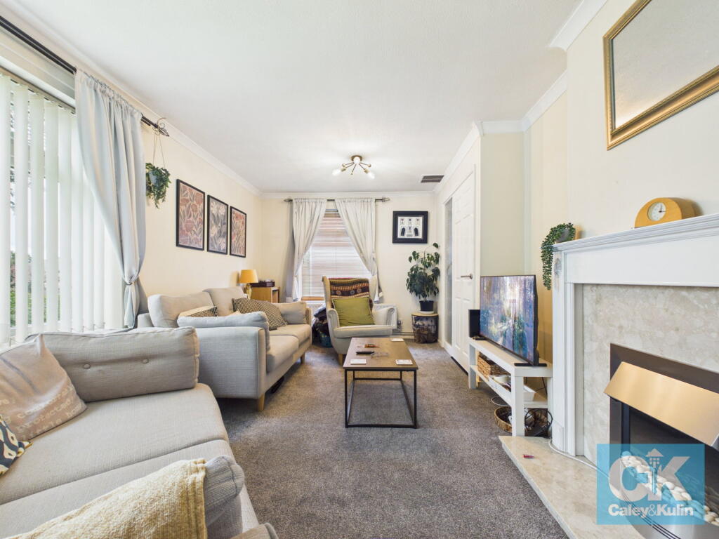 House in Stoke-on-Trent - View 4