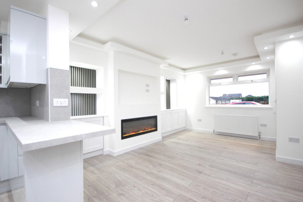 House in Plains, Dunrobin - View 3