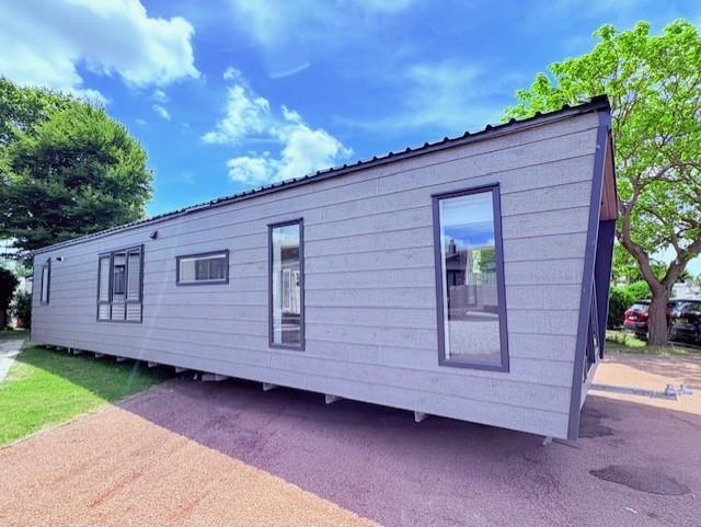 Main image of property: The Foxhunter Park, Monkton