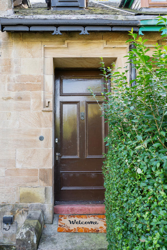 Douglas Villa, Reuther Avenue, Rutherglen, G73. photo 2