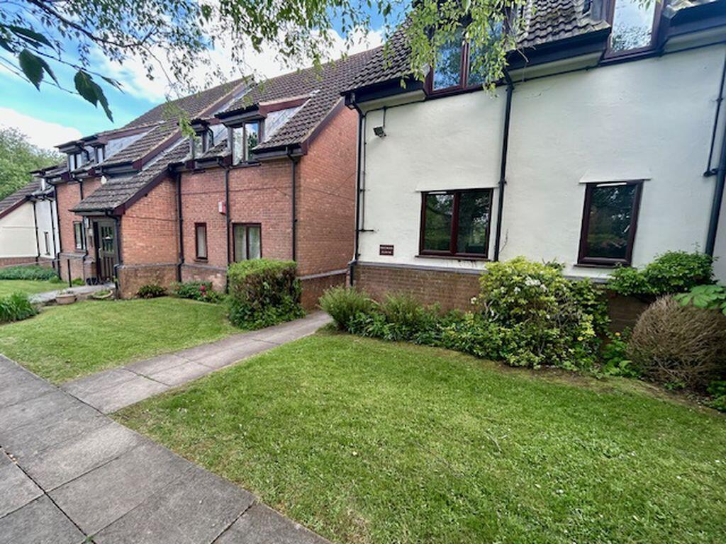Main image of property: 2 Bedroom flat to rent, Marlborough Road, Swindon