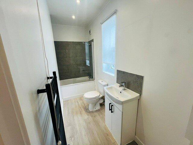 Apartment in Brighton - View 3