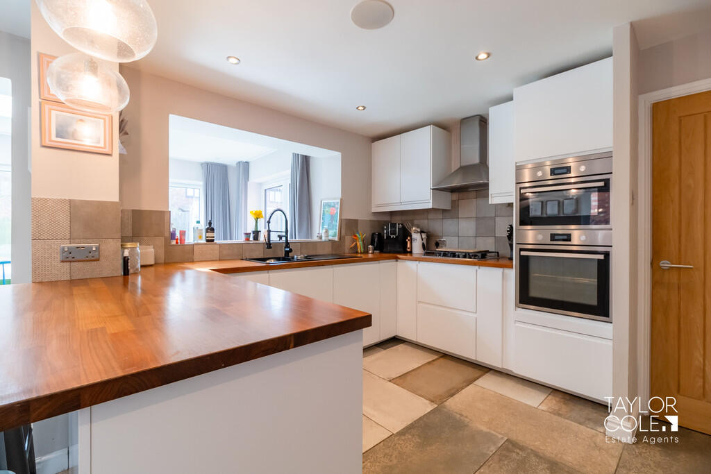 Additional image 14 of Shannon, Belgrave