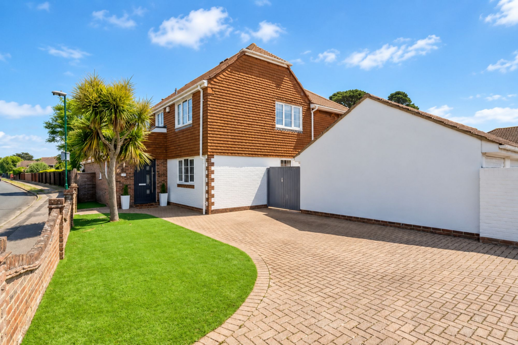 Main image of property: Aldwick Felds, Aldwick, Bognor Regis, PO21