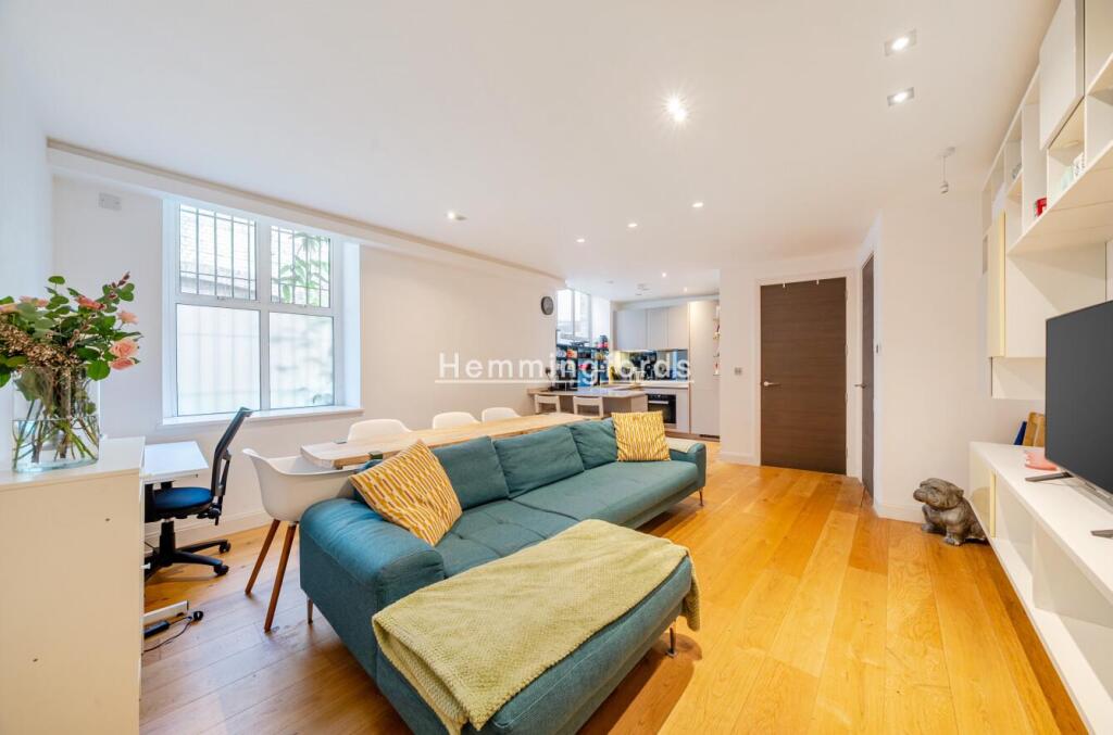 Main image of property: Windsor Street, London, N1