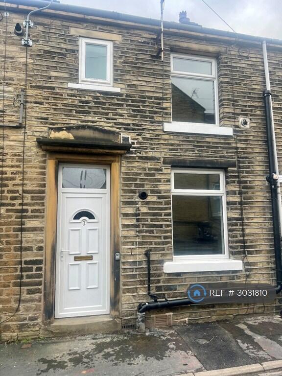 Main image of property: South St, Brighouse, HD6
