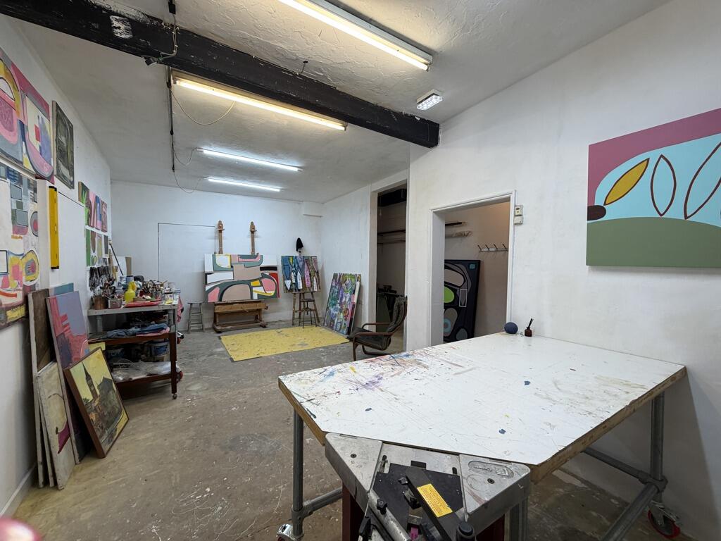 Photo 12