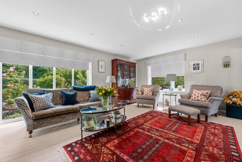House in Derby - View 5