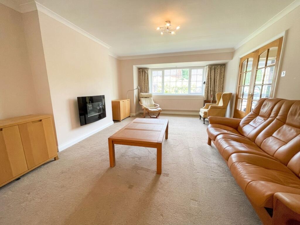 House in Macclesfield, Chelford - View 3