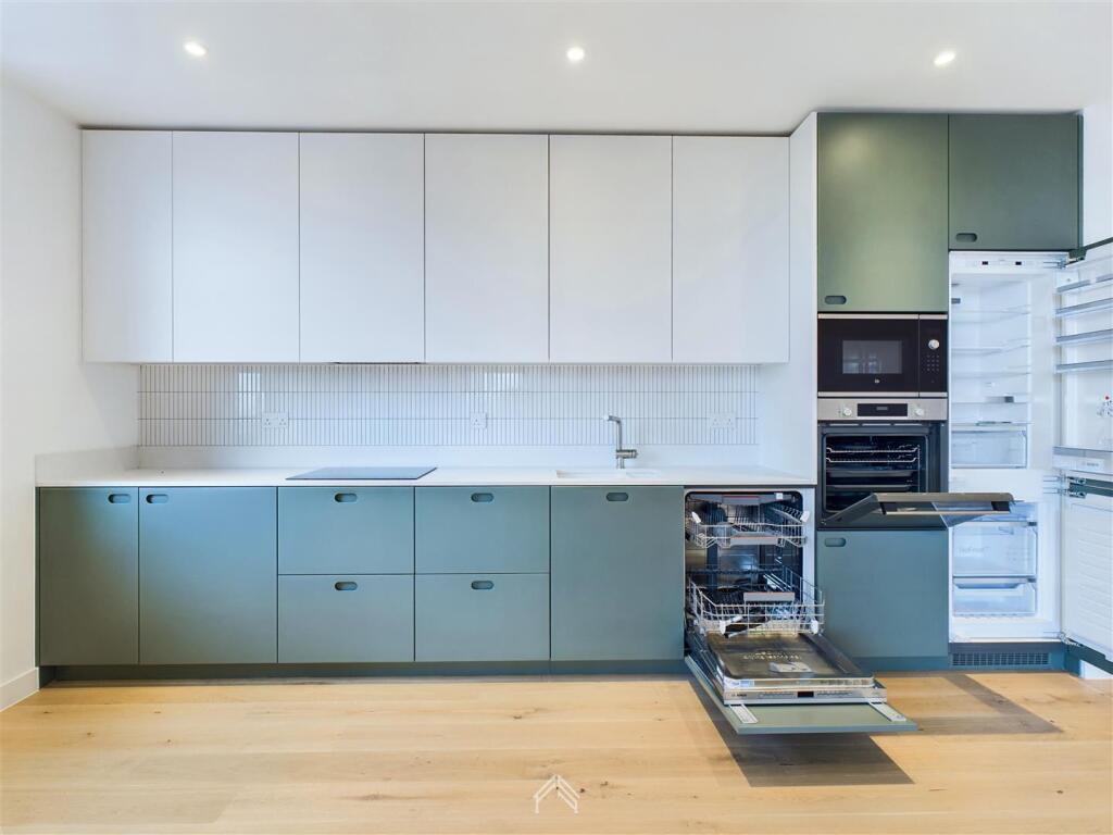 Apartment in London - More