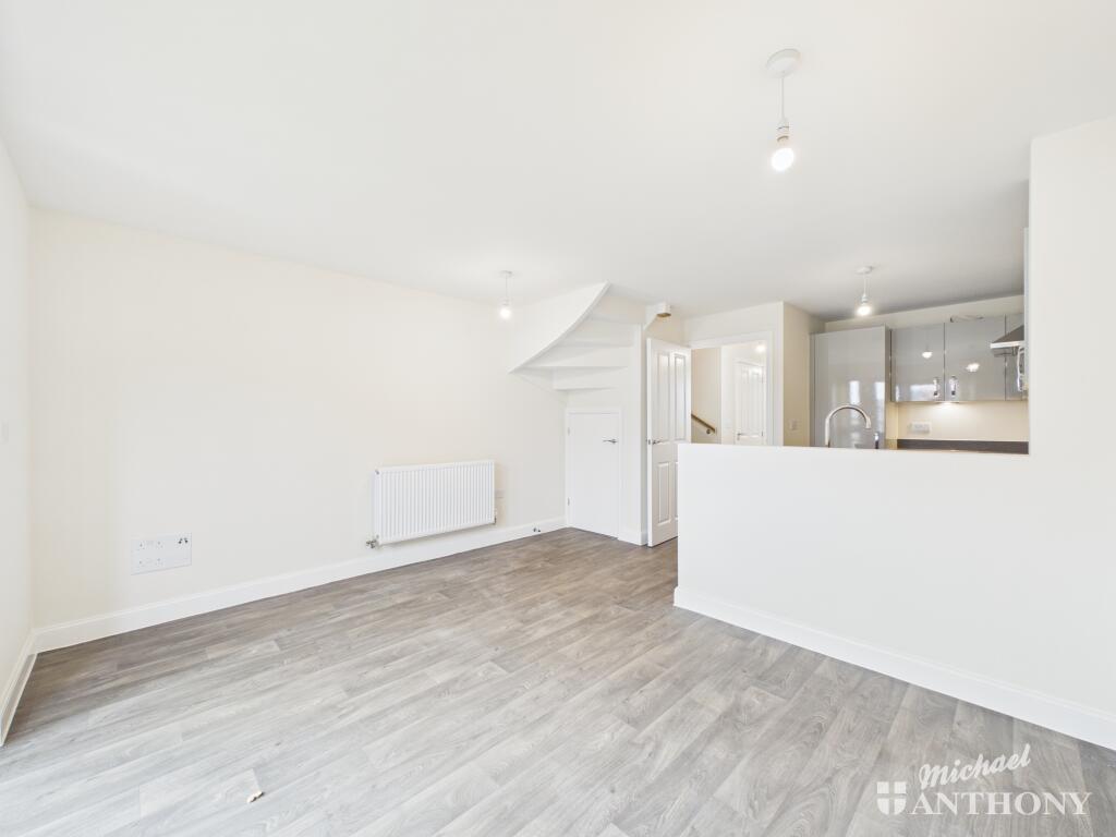 House in Luton - View 3