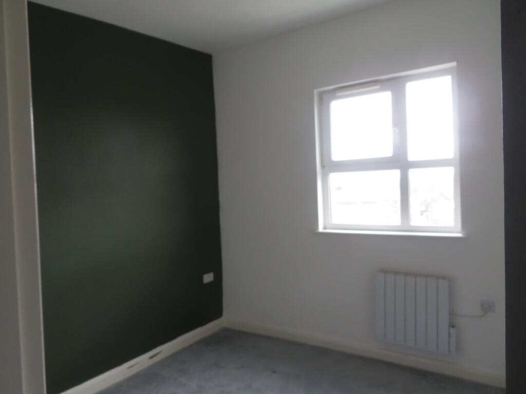 Apartment in Salford, Greater Manchester - View 4