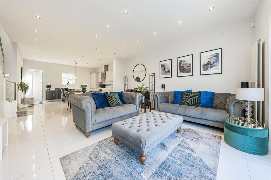 House in London - View 5