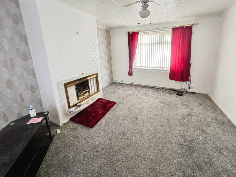 House in Salford, Greater Manchester - View 4