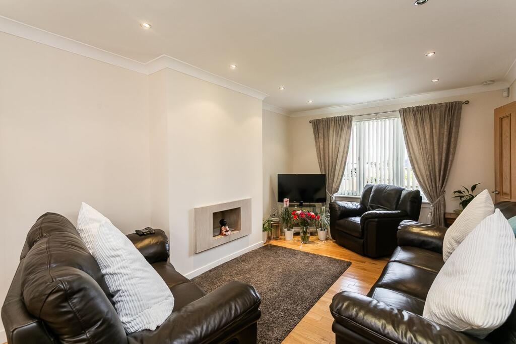 House in Penicuik, Ladywood - View 2