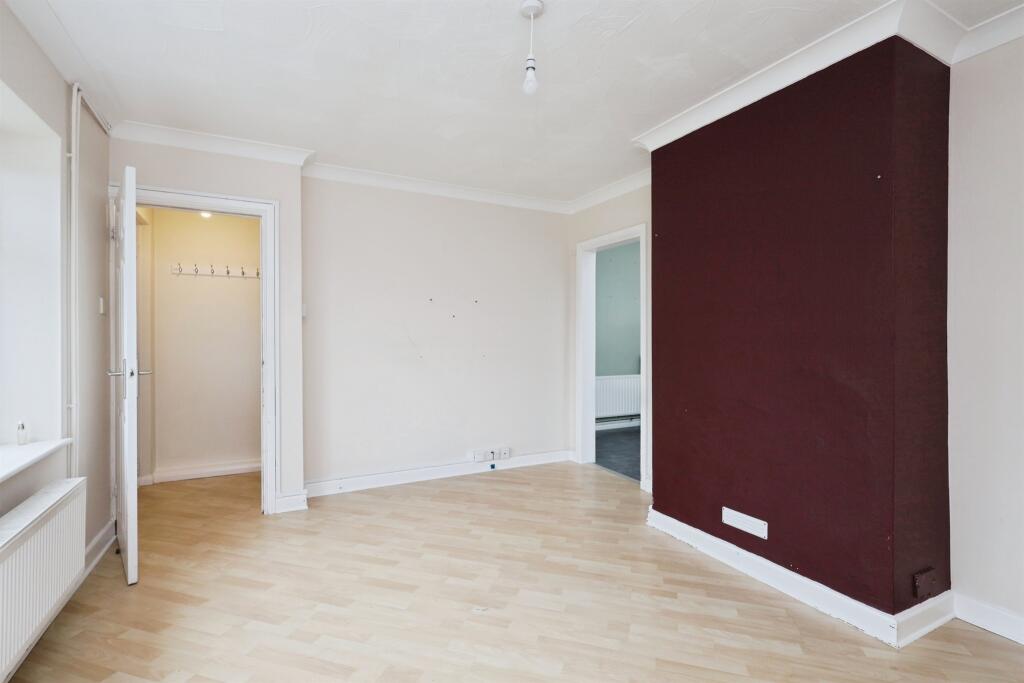 Brodrick Road, Eastbourne photo 2