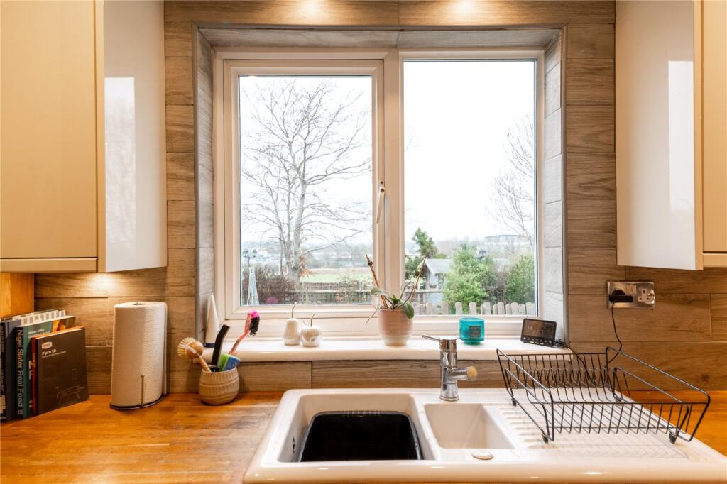 Additional image 21 of Hawkeridge Park, Westbury