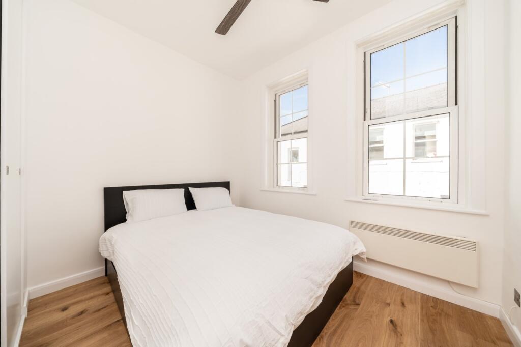 Apartment in London - View 5