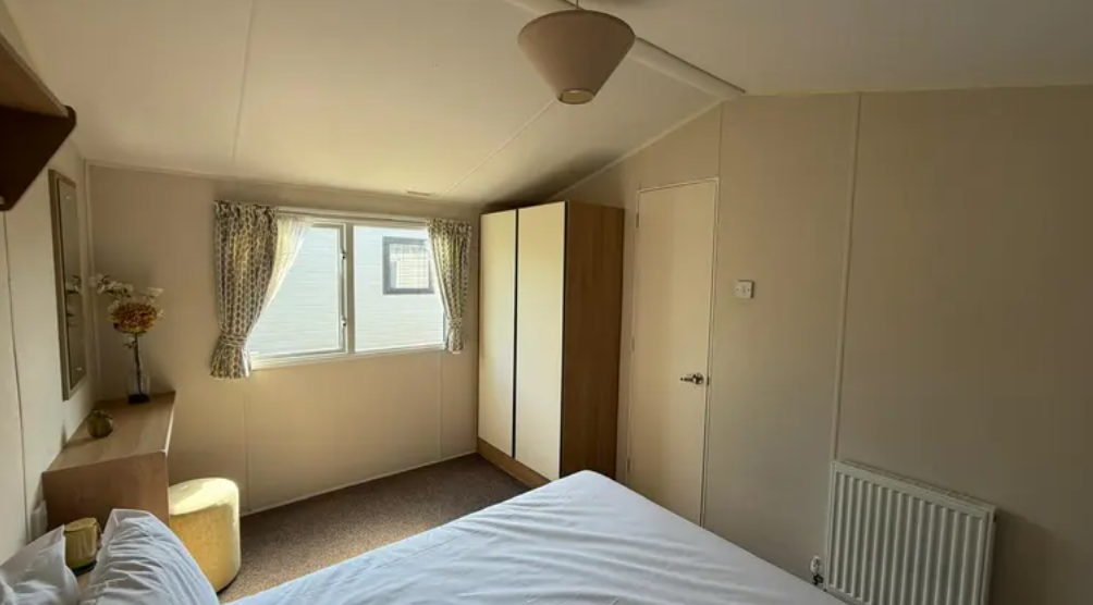 House in Fareham, Hampshire - More