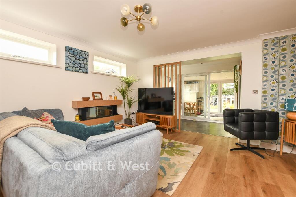 House in Mid Sussex, Worth - View 4