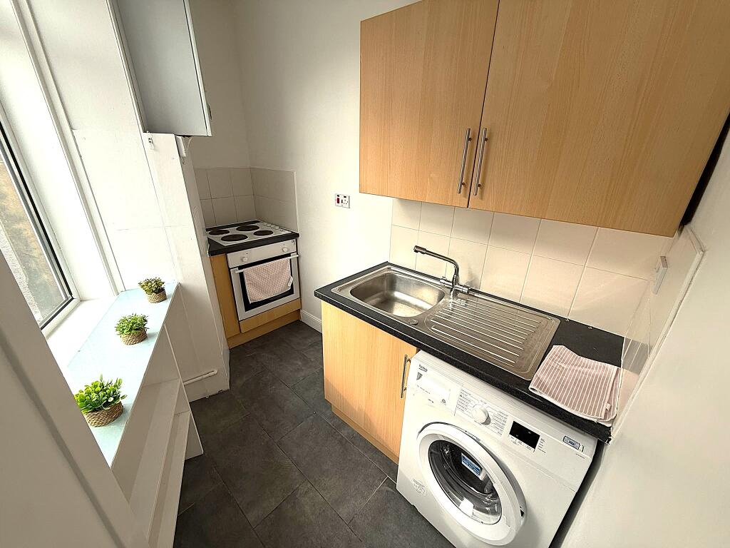 Apartment in Edinburgh - View 4