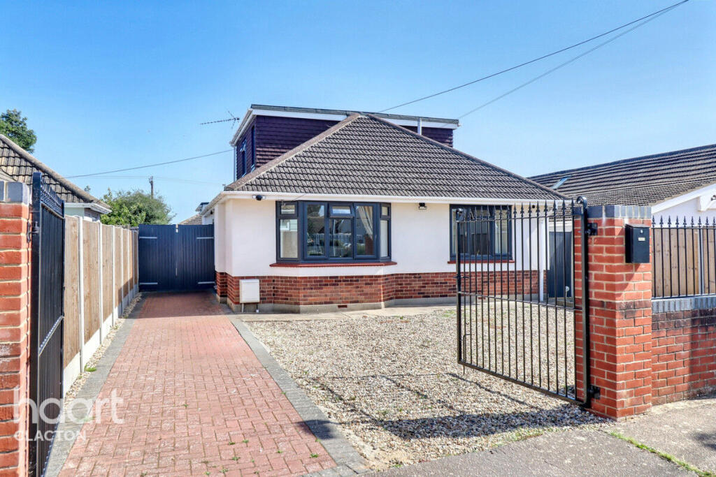 4-bed detached on The Avenue, Clacton-On-Sea, £400,000
