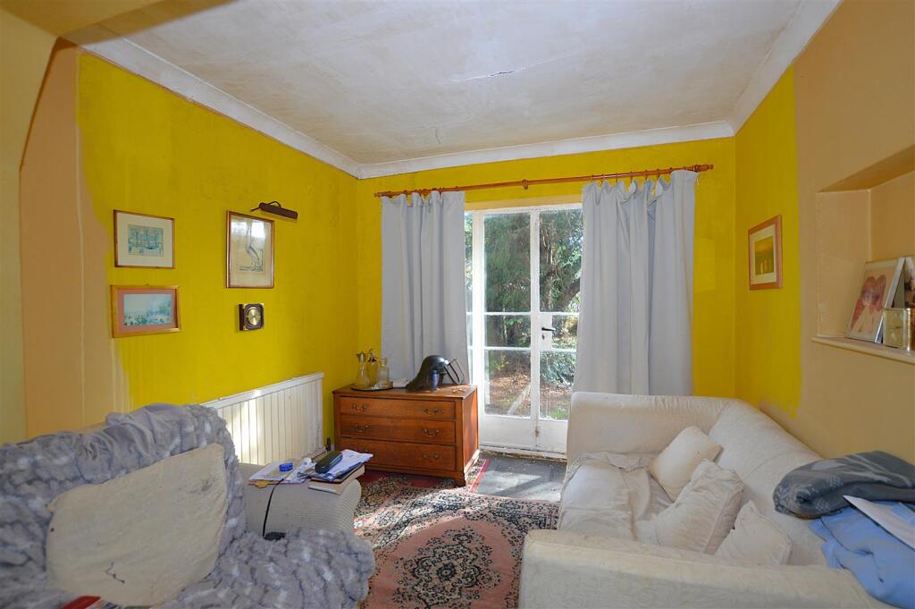 House in London, Whitton - More
