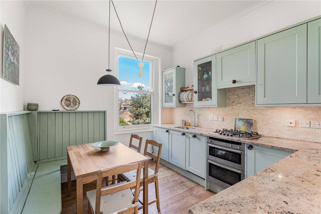 Apartment in London, Hornsey - View 3