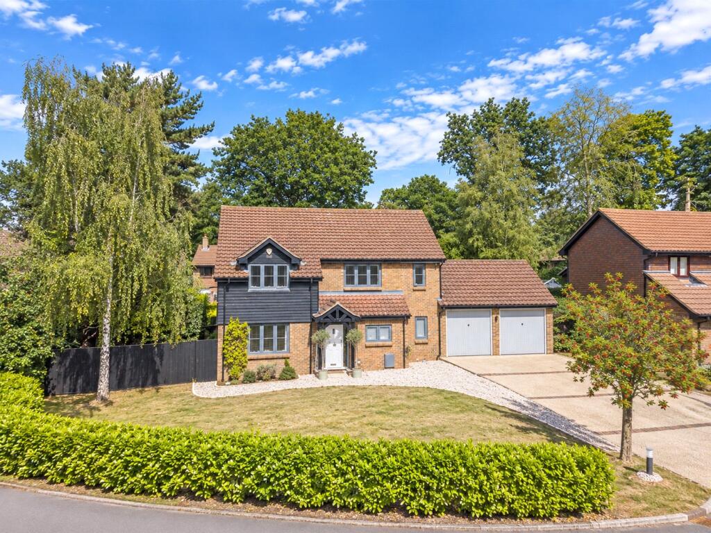 4-bed detached on Geffers Ride, Ascot, Berkshire, SL5, £1,150,000