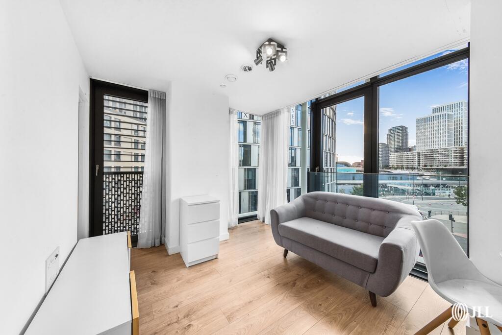 Apartment in London - View 5