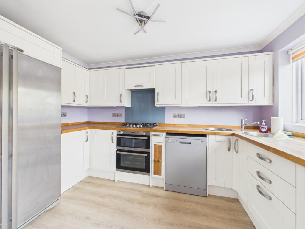 House in Haywards Heath, Franklands Village - View 4