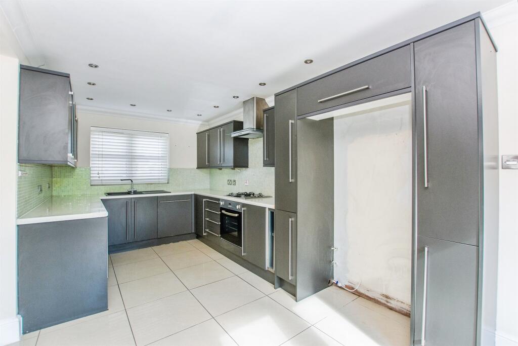 House in Peterborough - View 4