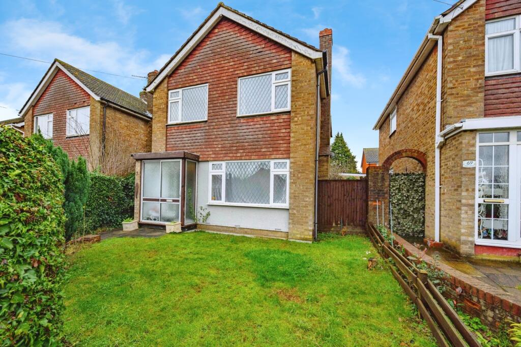 Main image of property: High Street, Luton, Bedfordshire, LU4