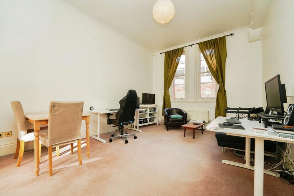 St. Georges Place, Cheltenham, Gloucestershire, GL50 photo 3