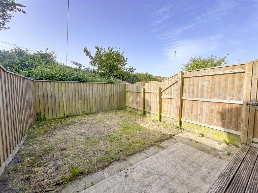 House in Weymouth, Broadwey - More