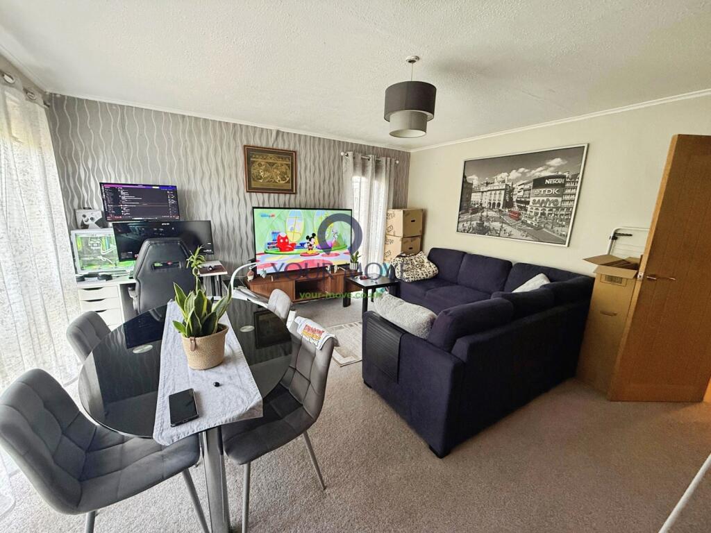 Apartment in Sutton - More