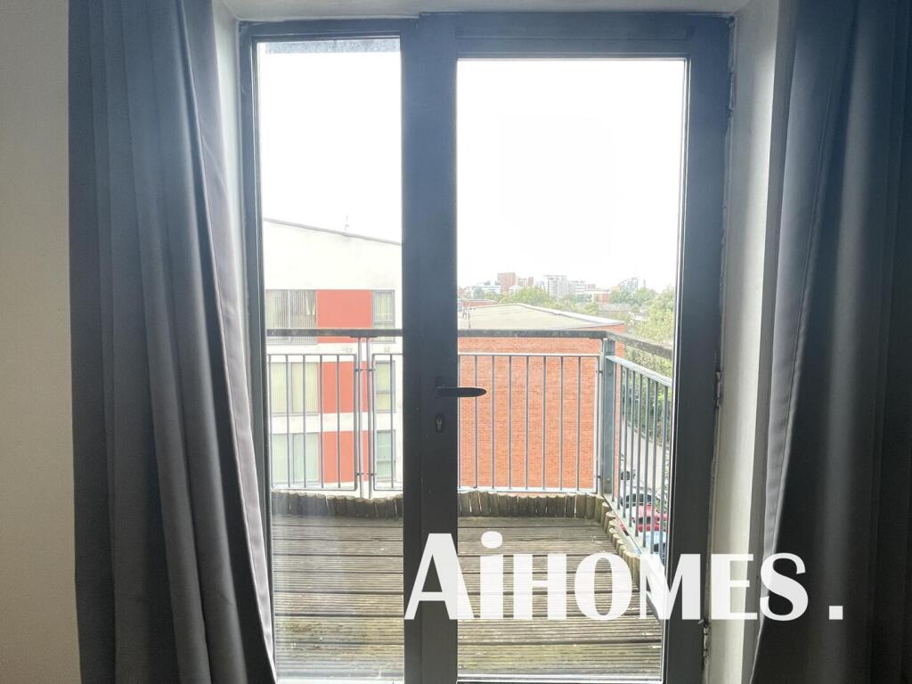 Apartment in Manchester - View 4