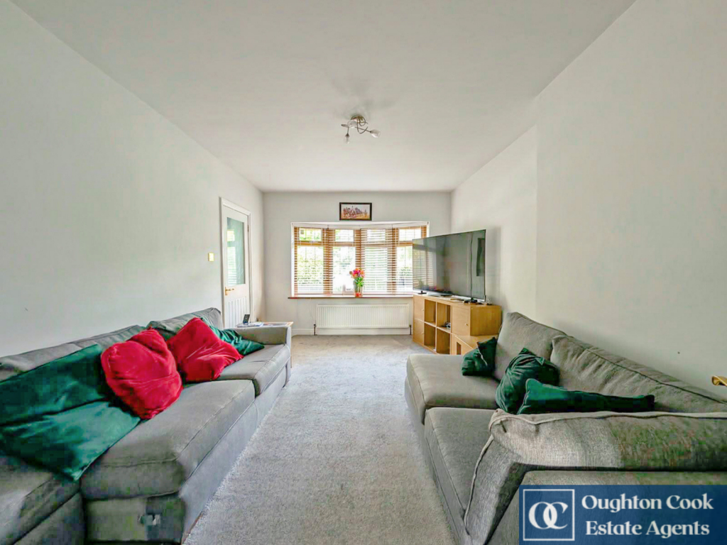 House in Nuneaton and Bedworth, Warwickshire - View 5