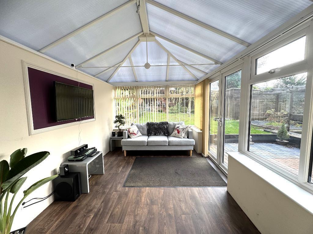 Slade Valley Avenue, Rothwell, NN14 6HR photo 3