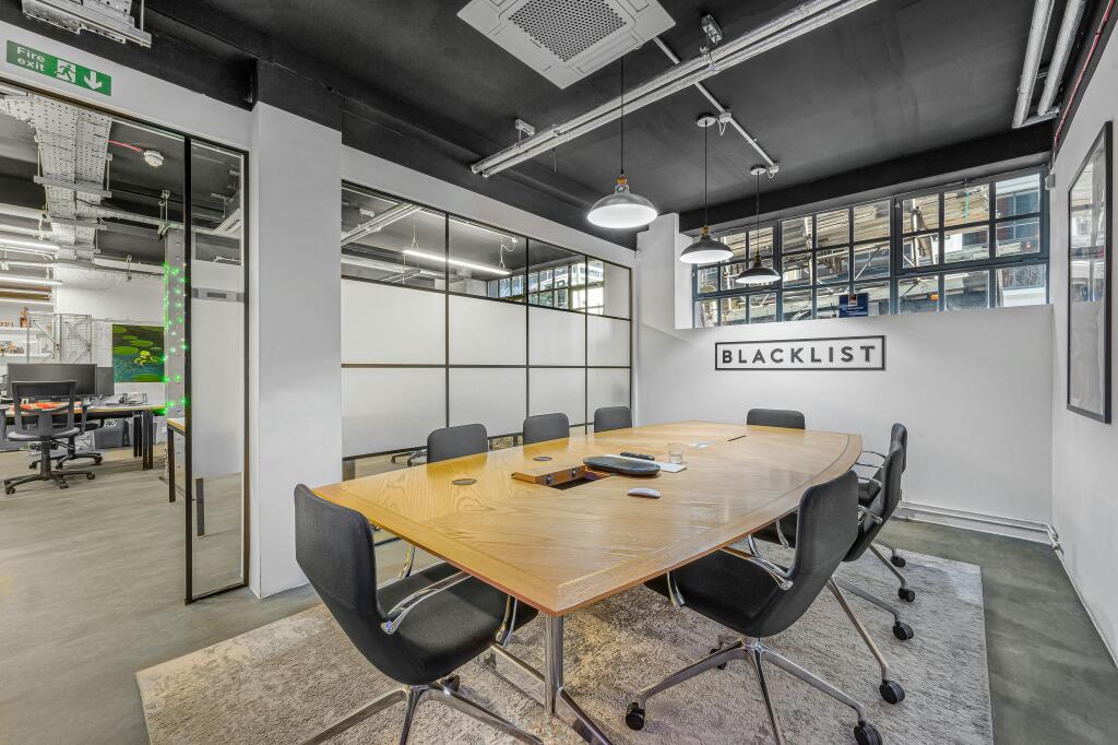office 11.jpg