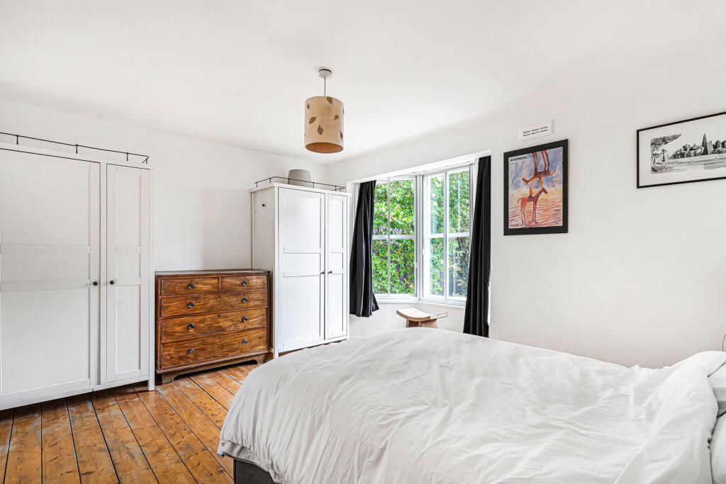 House in London, De Beauvoir Town, Haggerston - More