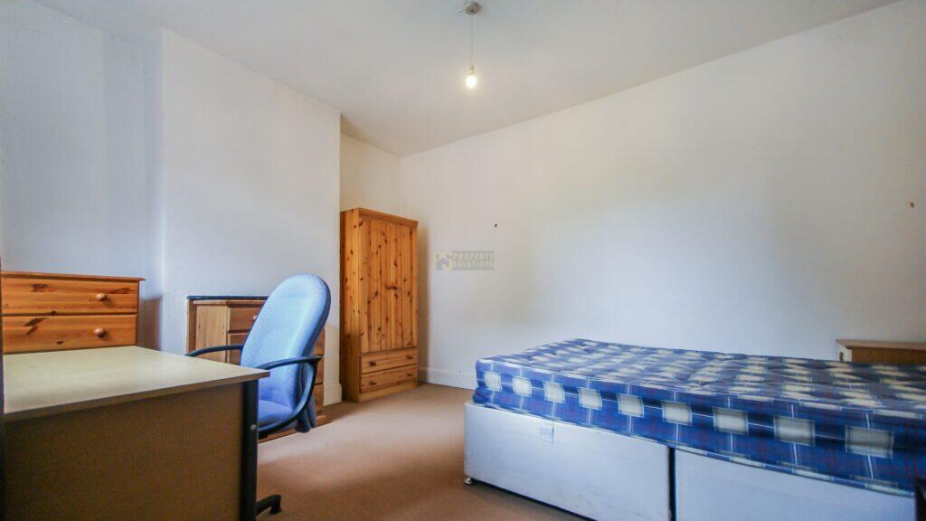 House in Birmingham, Bournbrook - More