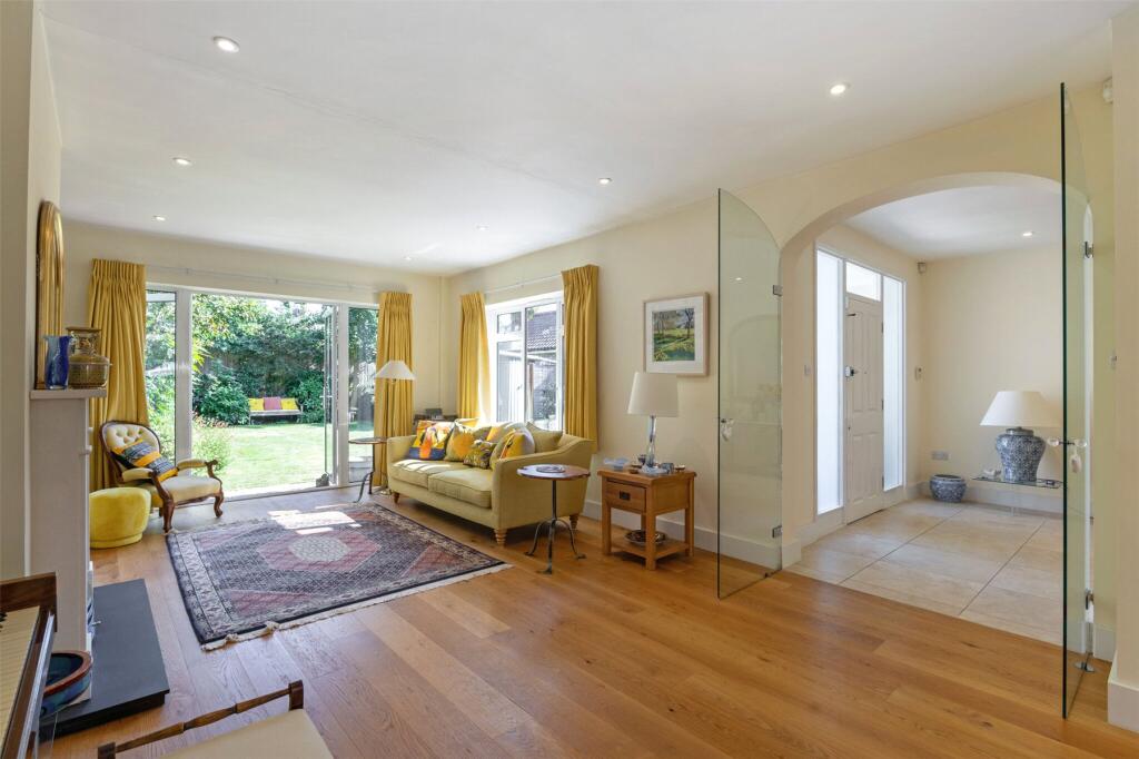 House in Twickenham - View 4