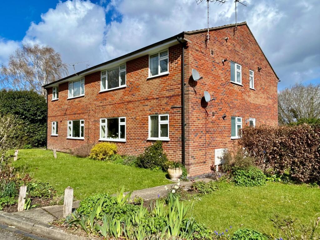 Main image of property: Beech Tree Drive, Badshot Lea, Farnham