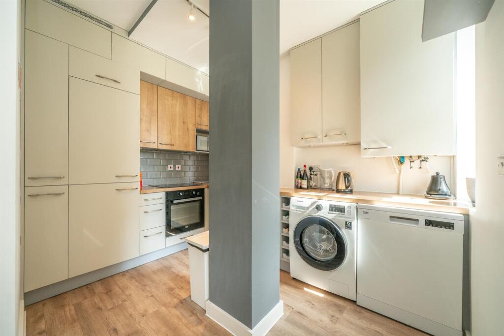 Hatfield Road, St. Albans – pohled 3