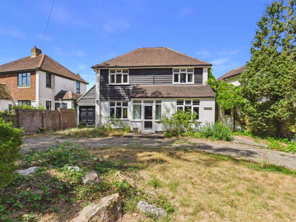 Main image of property: Bradmore Green, Coulsdon