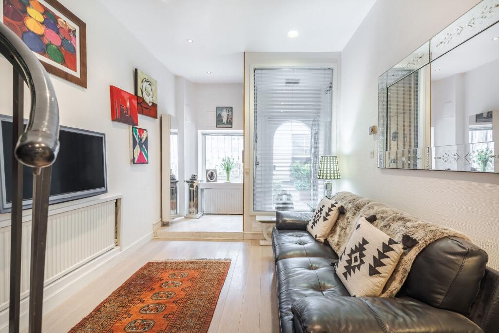 House in London - View 3