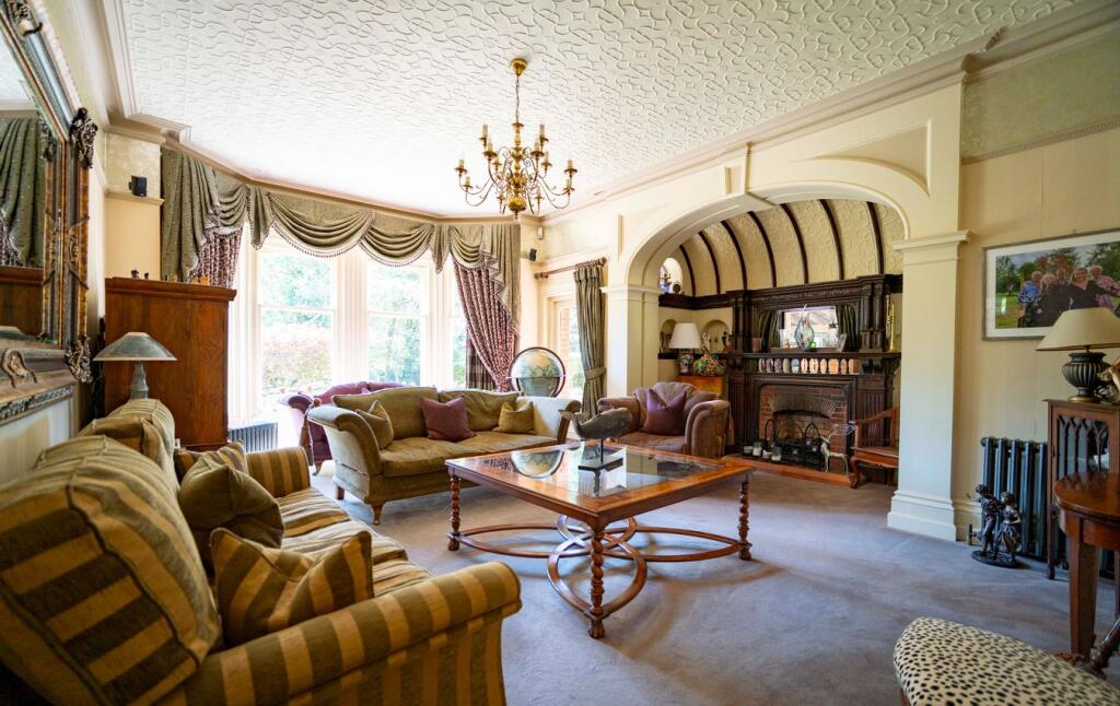 House in New Forest, South Weirs, Brockenhurst - View 2